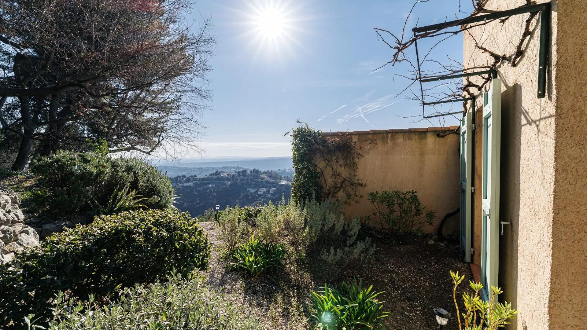 Villa Lavandine - Maison Provencale Avec Piscine - Magnifique Vue Aspremont  Holiday home Aspremont ( Alpes-Maritimes)